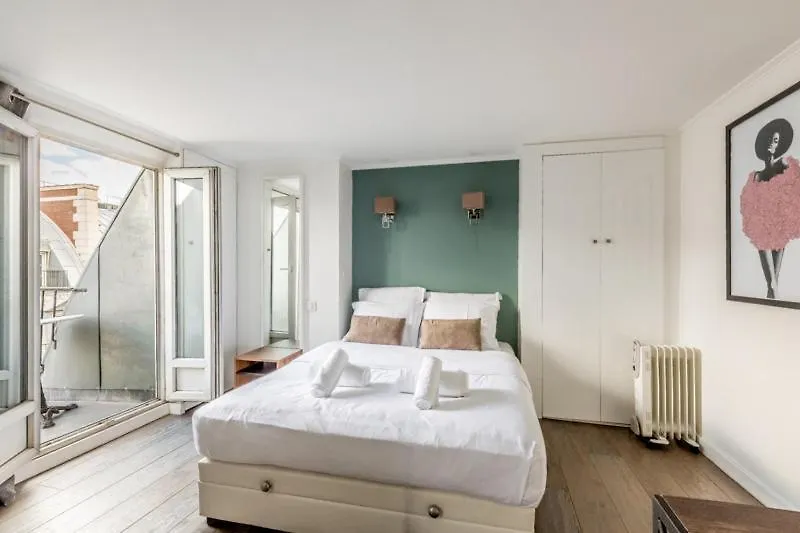 Apartment Avec Vue Imprenable Sur Le Louvre